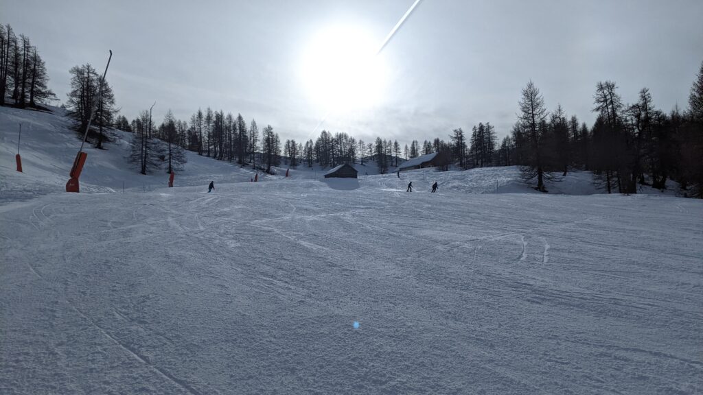 PXL_20230115_095500815-1024x576 Top 10 des pistes bleues dans les Alpes Maritimes