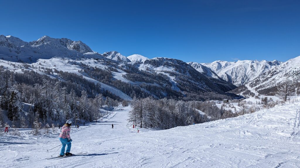 PXL_20240211_130814681-1024x576 Top 9 des pistes vertes dans les Alpes-Maritimes
