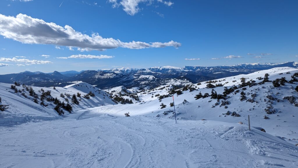 PXL_20240312_142047257-1024x576 Top 10 des pistes bleues dans les Alpes Maritimes