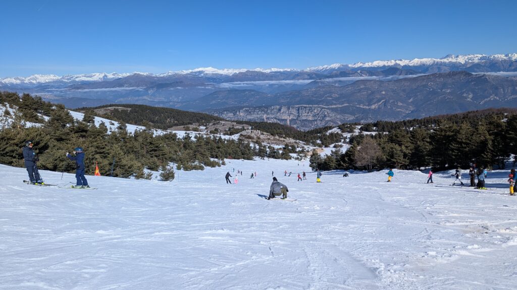 PXL_20250220_103000610-1024x576 Gréolières : Au dessus des nuages