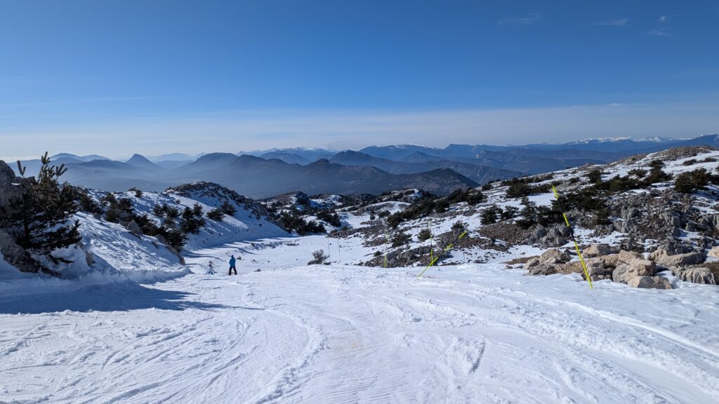 PXL_20250220_135443950-1024x576 Gréolières : Au dessus des nuages