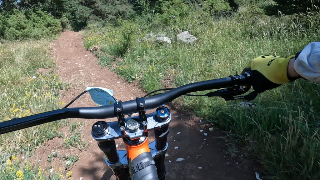 gpMediaMetadata_1751727475503-1024x576 [Test] VTT DH - La Charbonnière : la nouvelle piste pour ultra débutants à La Moulière