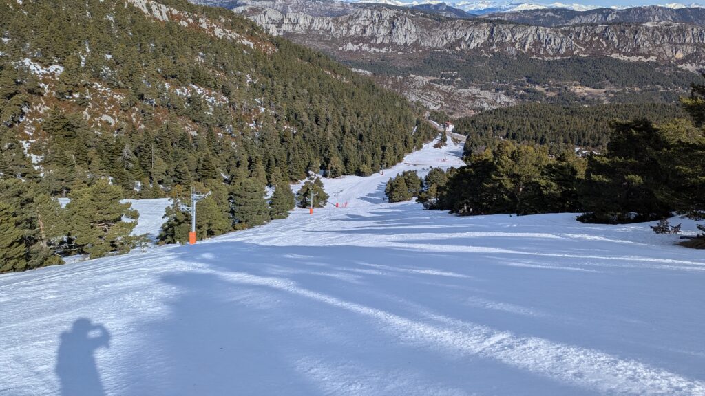 PXL_20260222_100213504-1024x576 L'Audibergue : Chaleur et pelles à neige