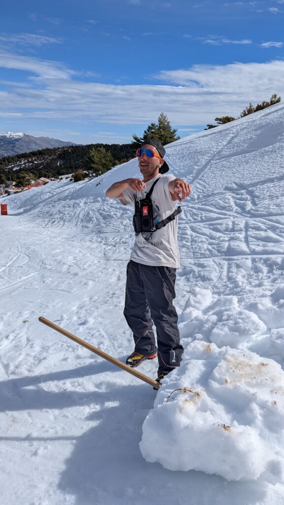 PXL_20260222_105109043-576x1024 L'Audibergue : Chaleur et pelles à neige