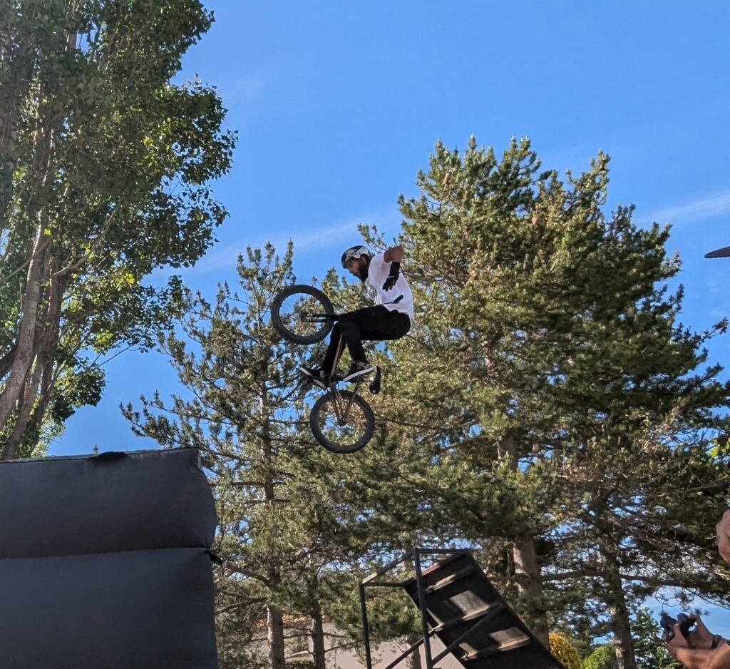 WhatsApp-Image-2026-06-06-at-23.15.52-1024x938 La Roque Esclapon inaugure son PumpTrack !